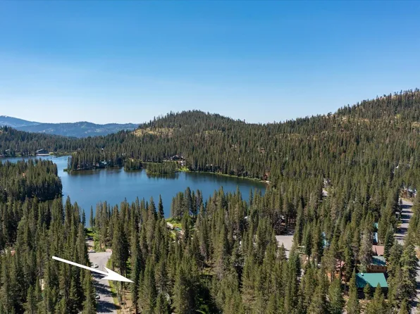 5639 Yuba Dr, Soda Springs, CA 95728