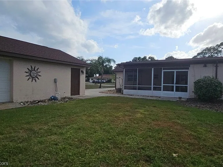 4018 Vilabella Dr — Photo 21