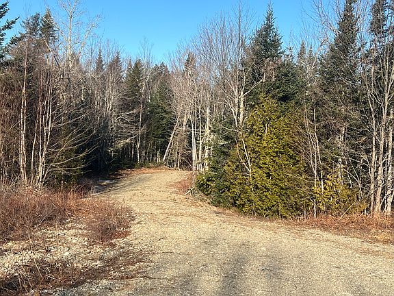 4th image of 40 Benjamin Way