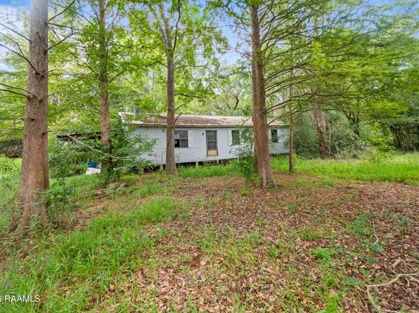 1056 W Little Oak Rd, Saint Martinville, LA 70582