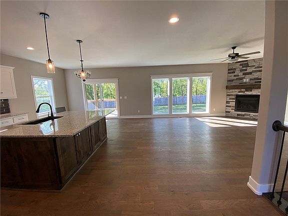 5th image of 7440 N Lamar Dr