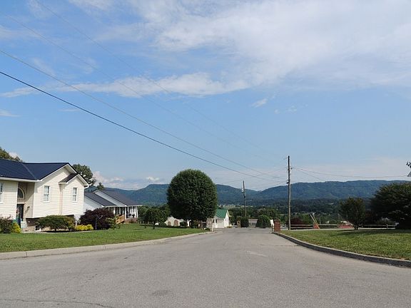 4th image of 101 Cheyenne Ln
