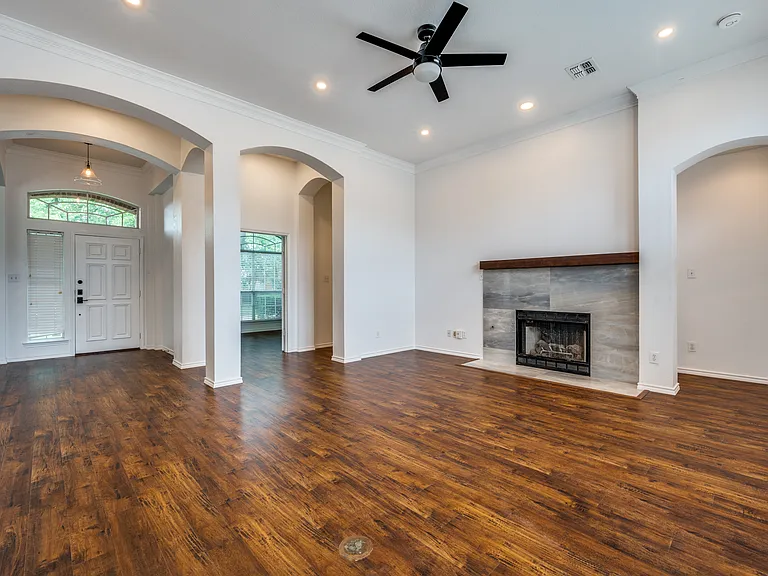 1420 Capstan Dr — Photo 11