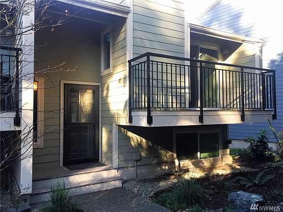 2nd image of 840 N 161st Pl