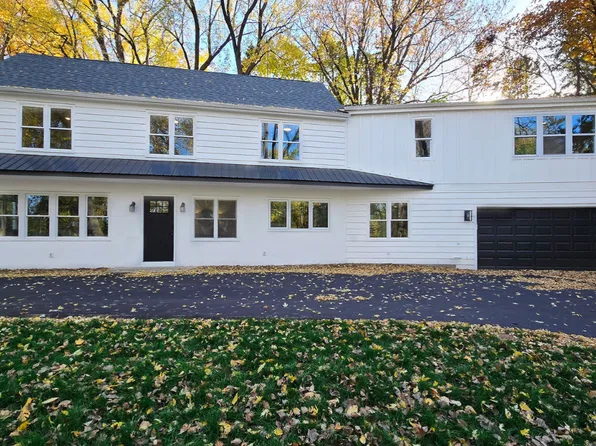 5111 Colonial Dr, Golden Valley, MN 55416