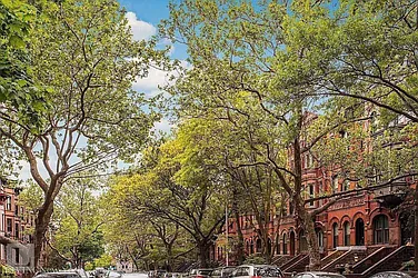 Rented by Living New York