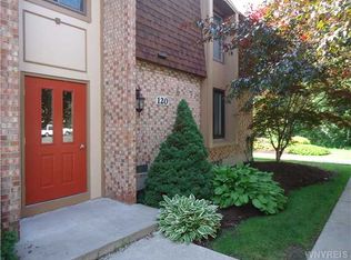 120 Charter Oaks Dr APT 2, Amherst, NY 14228
