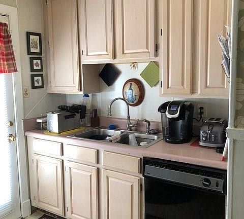 5th image of 6005 Wainwright Dr