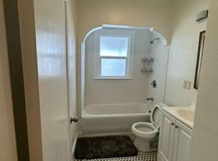 711 Laurel St, San Carlos, CA 94070