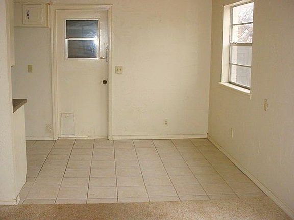 3rd image of 2620 N Peniel St