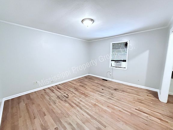 5th image of 1203 S 14th St