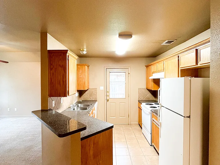 1305 Nicholas Cir #A — Photo 6