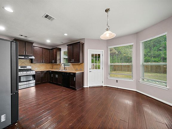 5th image of 2910 Lakecrest Ridge Dr
