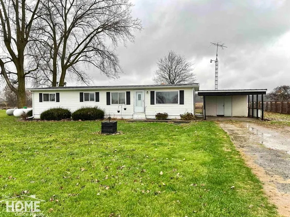 10861 E Bennington Rd, Durand, MI 48429