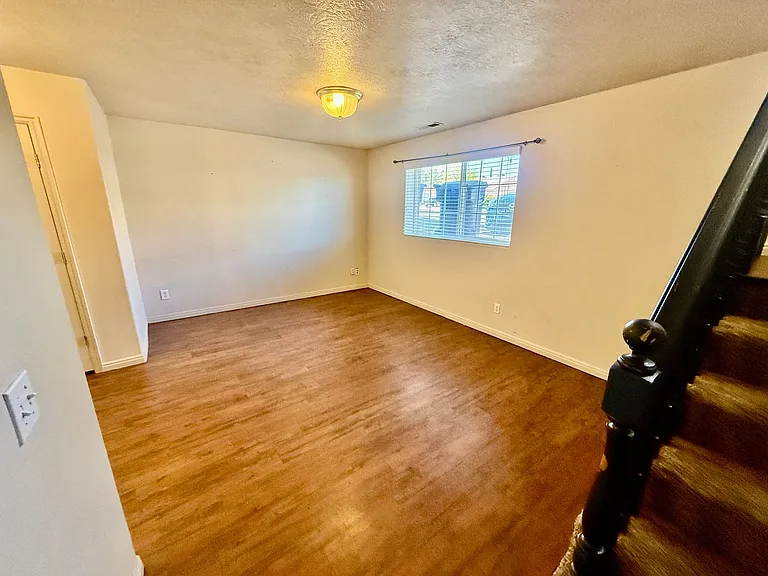 640 N 2720 E #1 — Photo 3