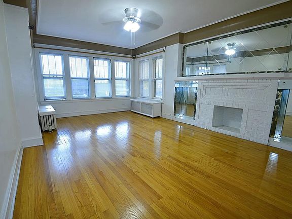 2nd image of 5723 N Artesian Ave Floor 1
