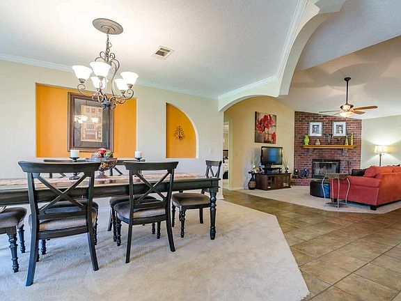 4th image of 1001 Big Oak Ln