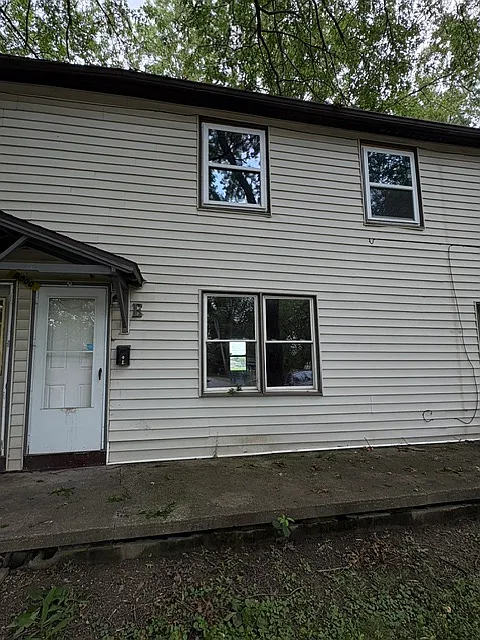 9000 Oak Ct