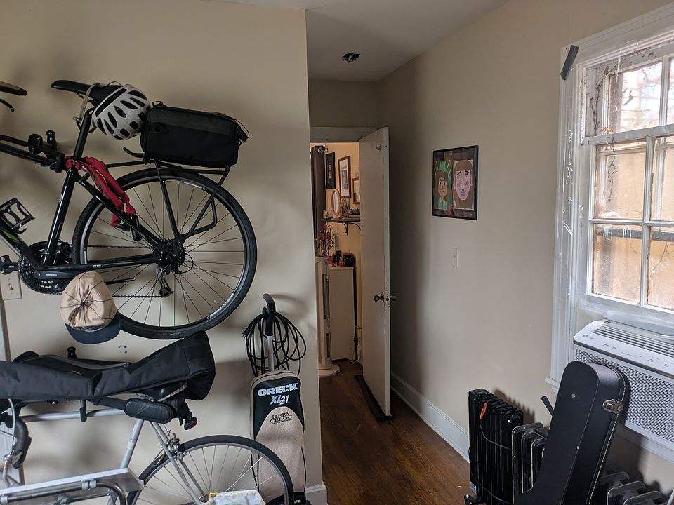 1st image of 2611 Belmont Blvd APT 1