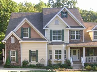 9135 Bay Pointe Dr, Gainesville, GA
