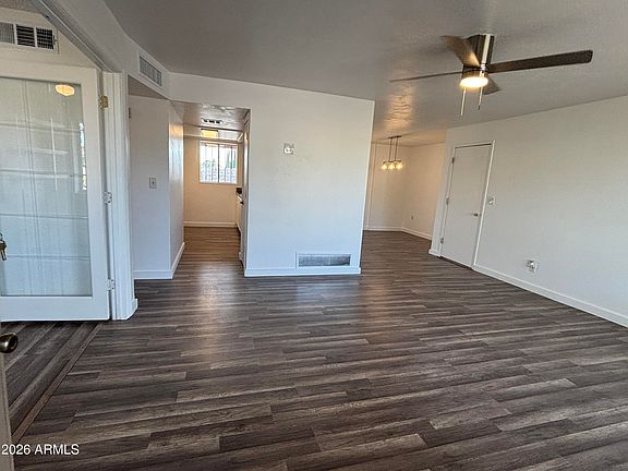 4th image of 970 COTTONWOOD Drive