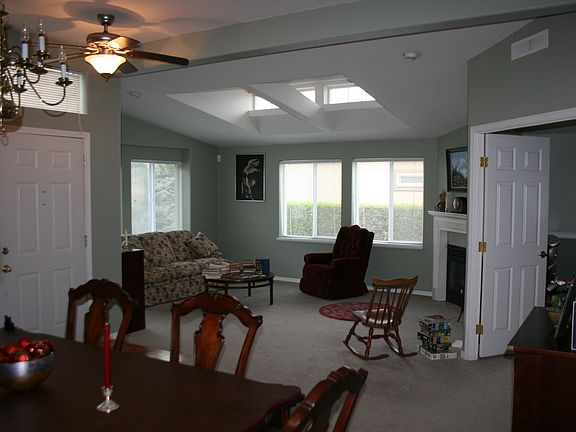 3rd image of 9121 61st Avenue Ct E