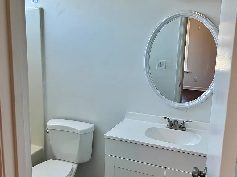 8725 Chandler Dr — Photo 10