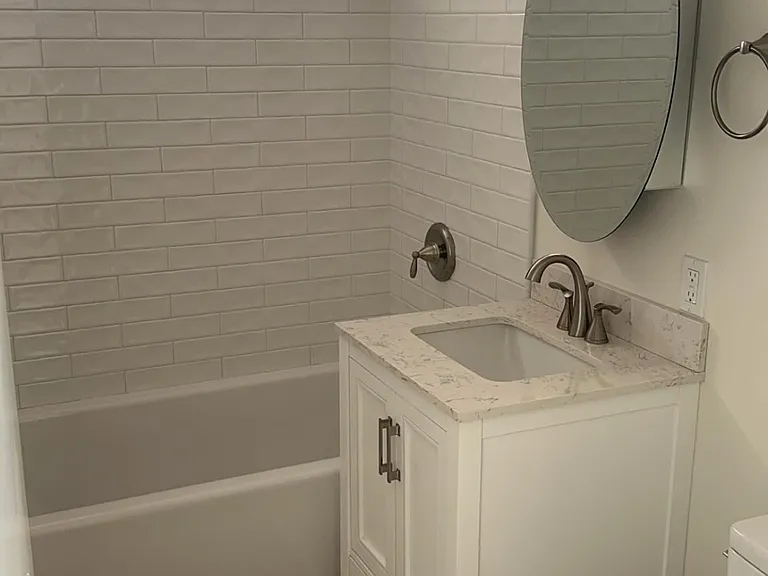 106 Brentwood Ave — Photo 4
