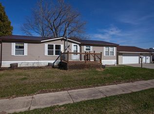 1021 Collins St, Clyman, WI 53016