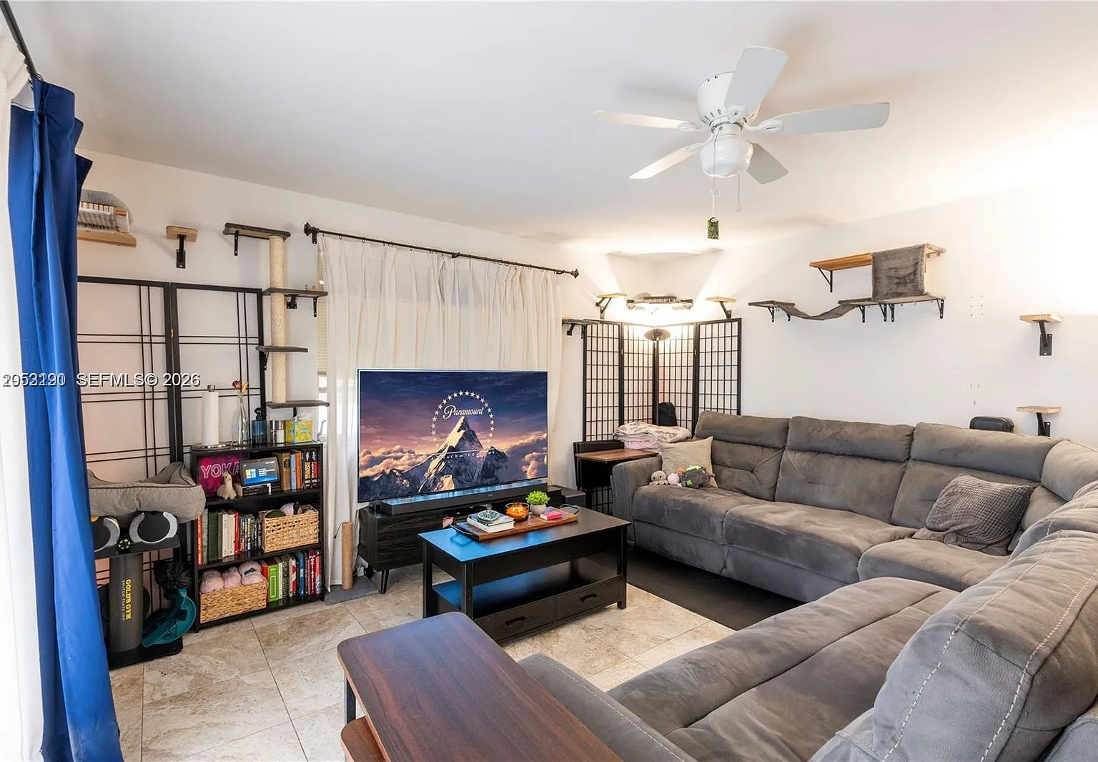Kingston Square Condo — Photo 3