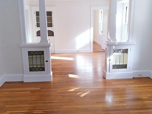 5th image of 23 Crown St Unit 1
