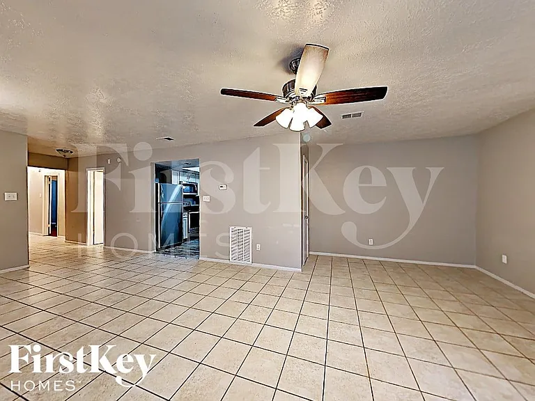 2009 Tremont Ct — Photo 4