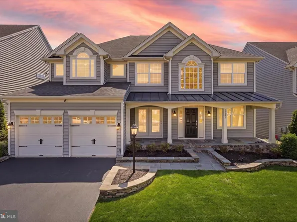 16603 Space More Cir, Woodbridge, VA 22191