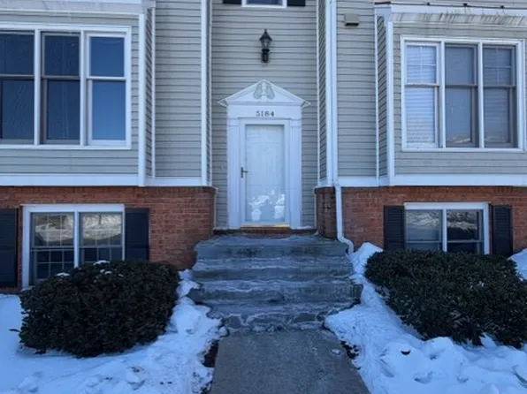 5184 Winterberry Ct, Roanoke, VA 24018