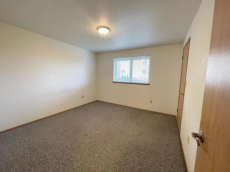8609 36th Ave NE #B — Photo 10