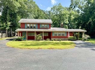 214 E Church St, Quitman, MS 39355