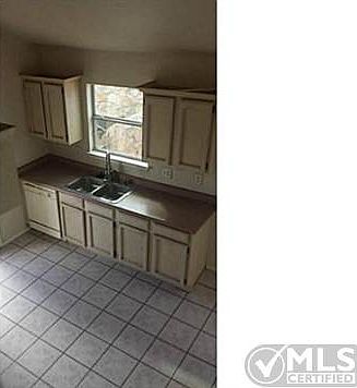 4th image of 400 Valle Del Mar Dr