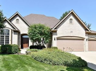 2430 Chandler Ct, Aurora, IL 60502