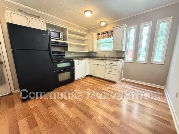 18819 Greenwell Springs Rd APT D1, Greenwell Springs, LA 70739