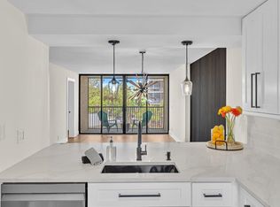 21 Royal Palm Way #303, Boca Raton, FL 33432