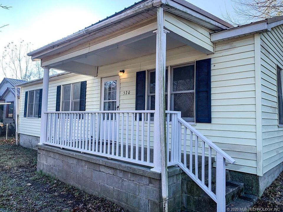1st image of 520 W Washington Ave