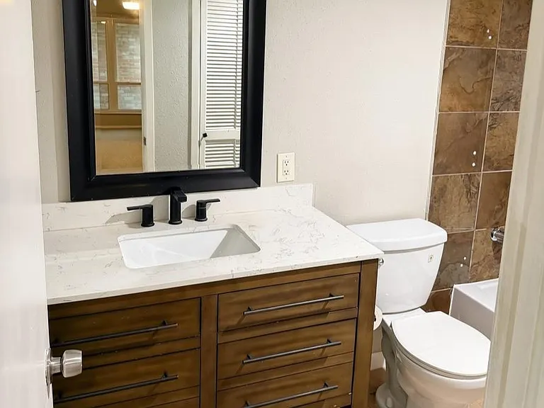 2230 S Piney Point Rd #221 — Photo 10