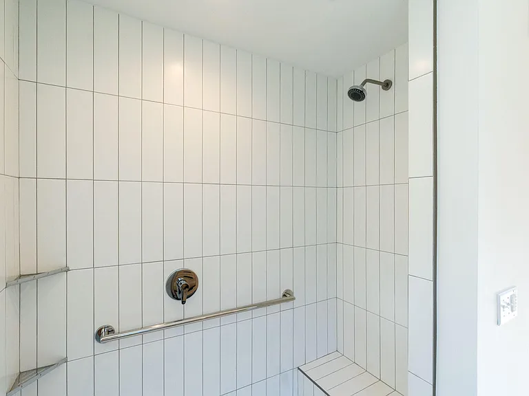 400 E Martin St #A — Photo 18