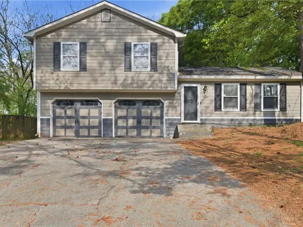 1169 Dustin Ct, Stone Mountain, GA 30088