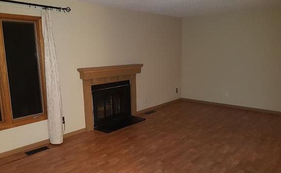 5th image of 405 Fontaine Ct