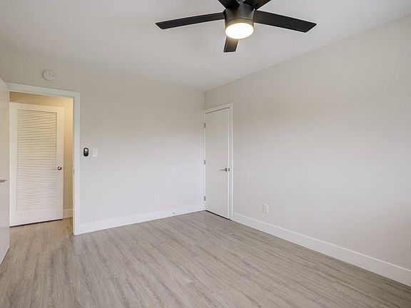 2nd image of 16737 Sunburst St