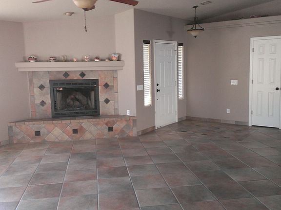 5th image of 901 Moccasin Ln
