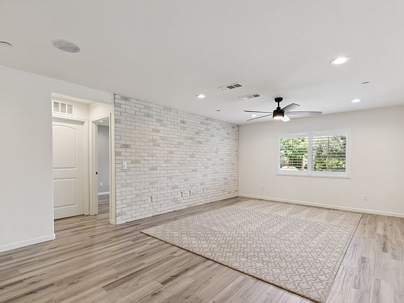 2nd image of 2259 Elizabeth Dr