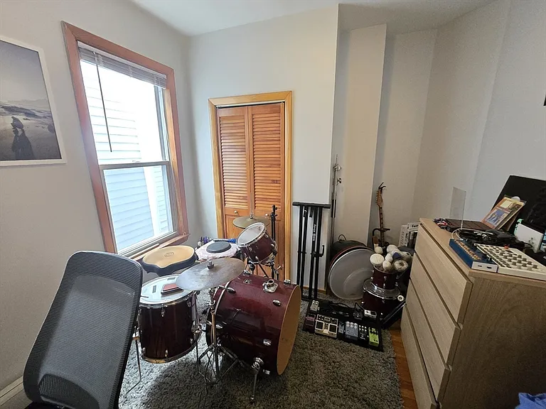 28 Bardwell St #1 — Photo 20