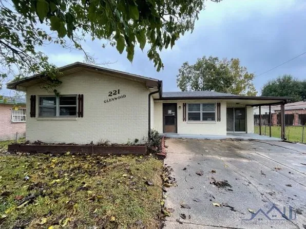 221 Glenwood St, Morgan City, LA 70380